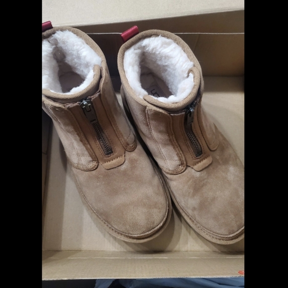 UGG neumel zip boots - Picture 4 of 7